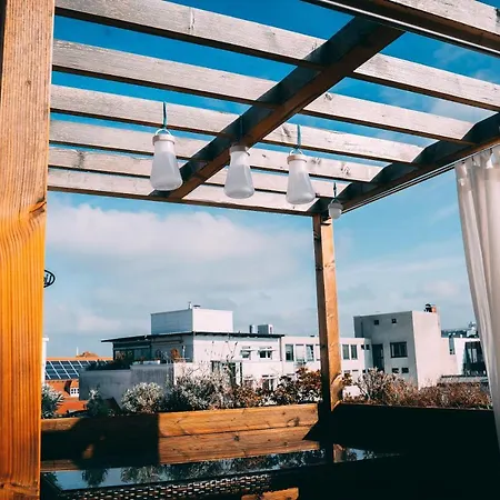 Rooftop Penthouse *