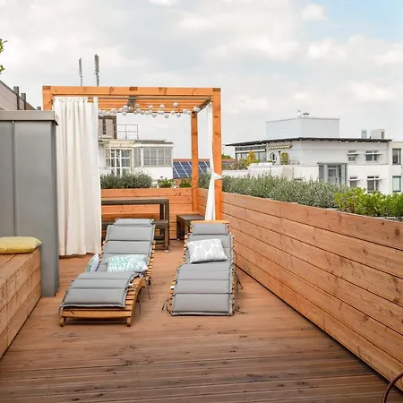 Rooftop Penthouse *